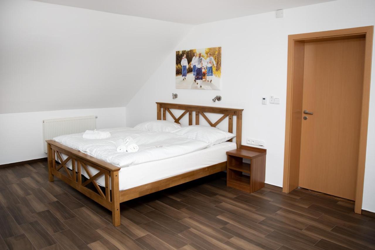 Penzion U Svatosa Mutěnice Exterior foto